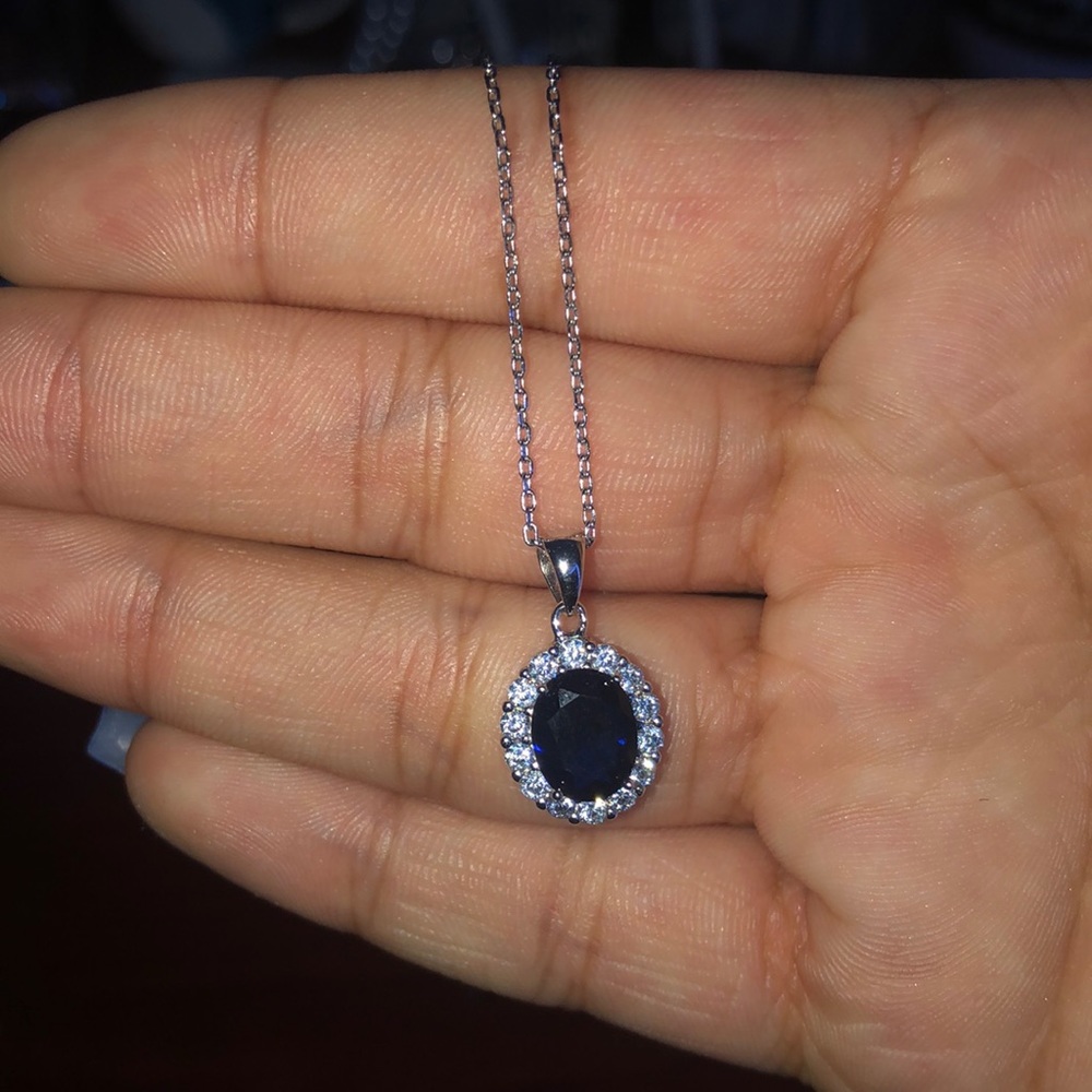 Silver plated rhinestone necklace